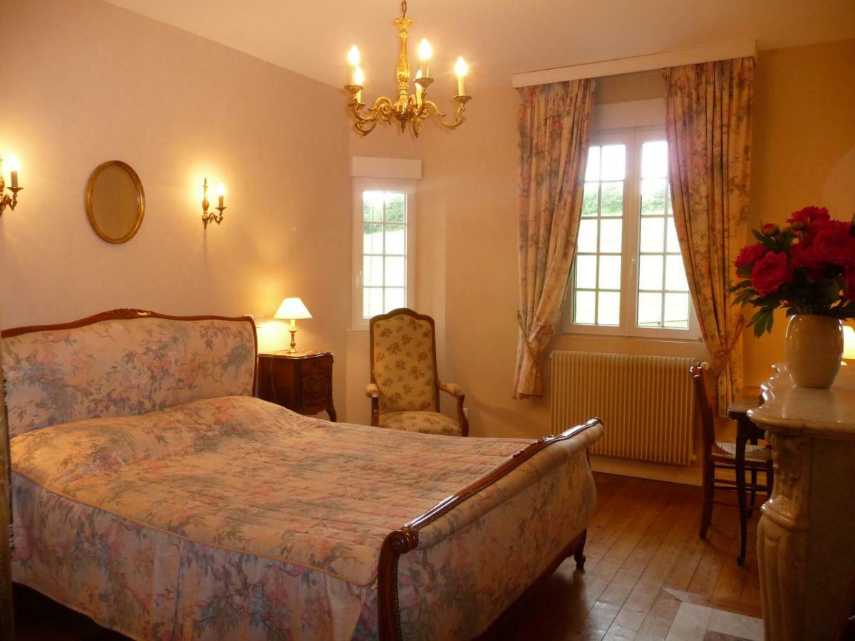 Manoir De Sens Bed & Breakfast Beuvron-en-Auge Exterior foto